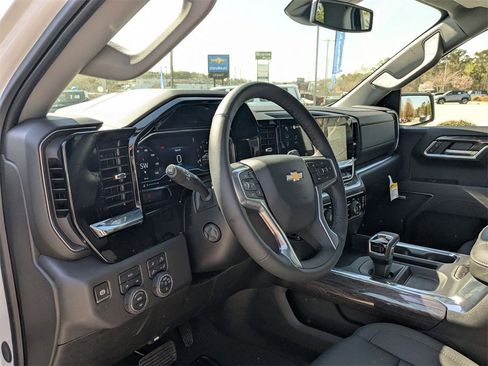 New 2025 Chevrolet Silverado 1500 LTZ w/ LTZ Premium Package image 15