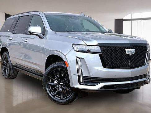 Certified 2024 Cadillac Escalade Sport Platinum w/ LPO, ONYX Package AWD/4WD image 11