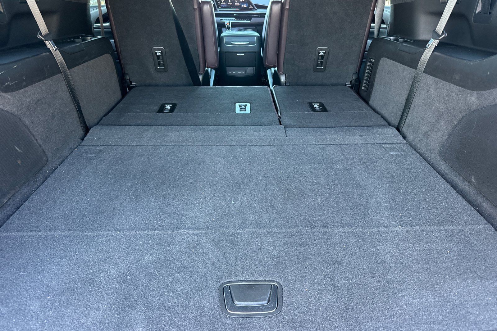 Used 2021 Cadillac Escalade ESV Sport Platinum AWD/4WD image 17