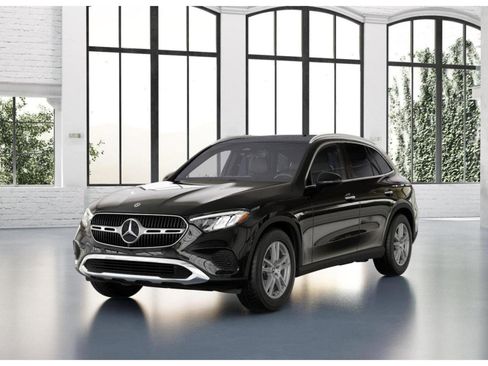 Certified 2025 Mercedes-Benz GLC 300 4MATIC image 40