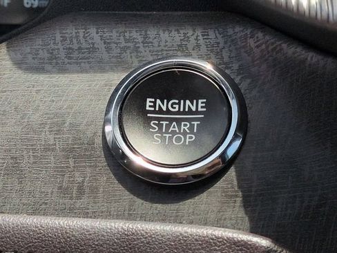 Used 2025 Ford Explorer Platinum RWD image 38