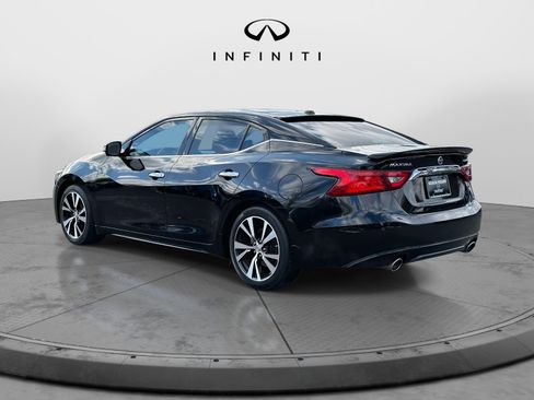 Used 2017 Nissan Maxima Platinum image 5