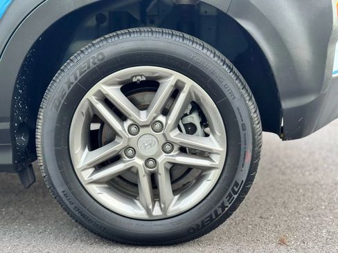 Used 2019 Hyundai Kona SE AWD/4WD image 10