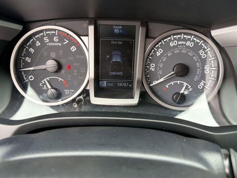 Used 2023 Toyota Tacoma SR5 w/ Technology Package AWD/4WD image 19