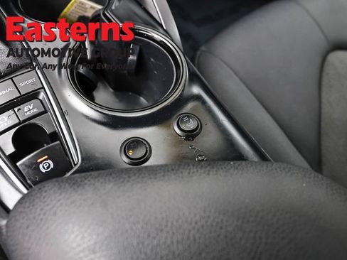 Used 2020 Toyota Camry LE image 21