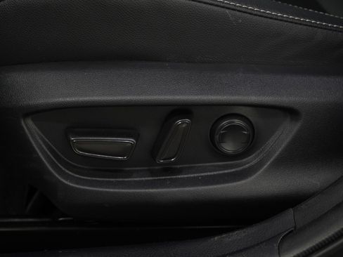 Used 2025 Toyota Camry SE image 26