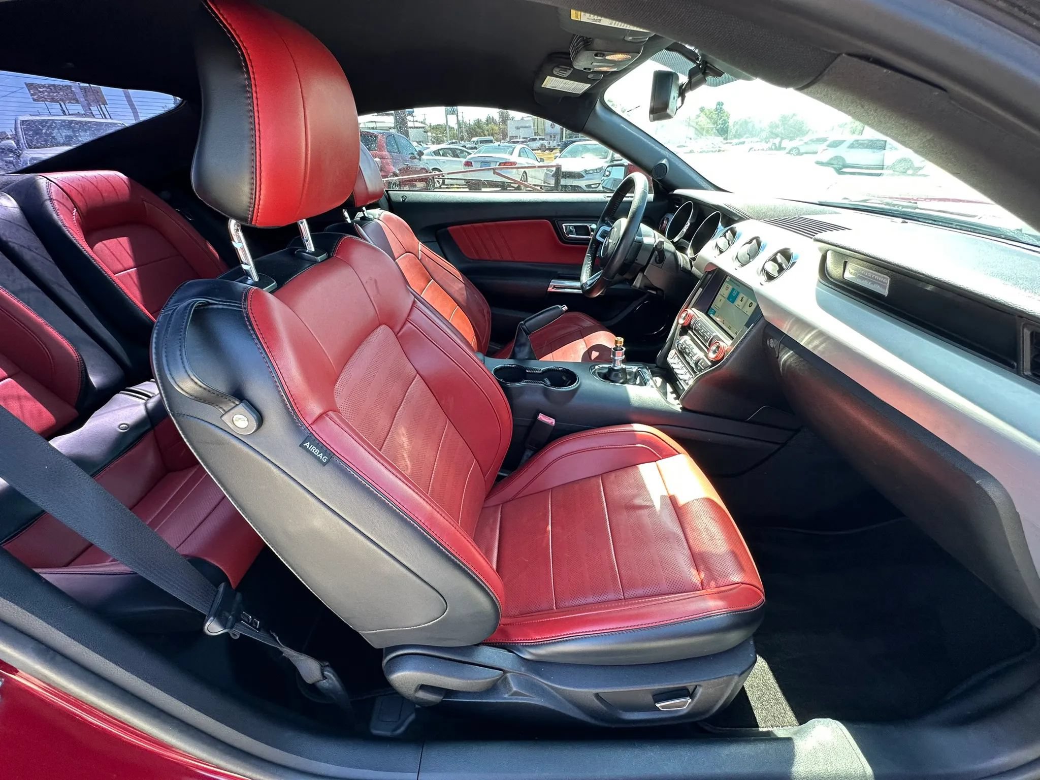 Used 2017 Ford Mustang Premium RWD image 10