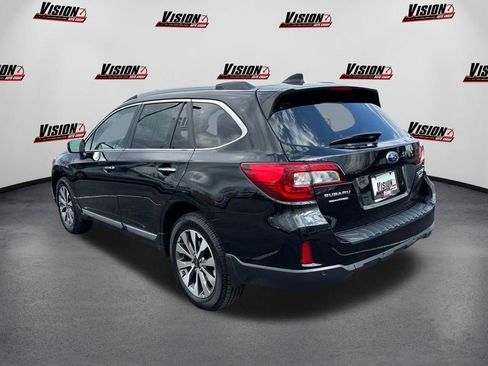 Used 2017 Subaru Outback 2.5i Touring image 7