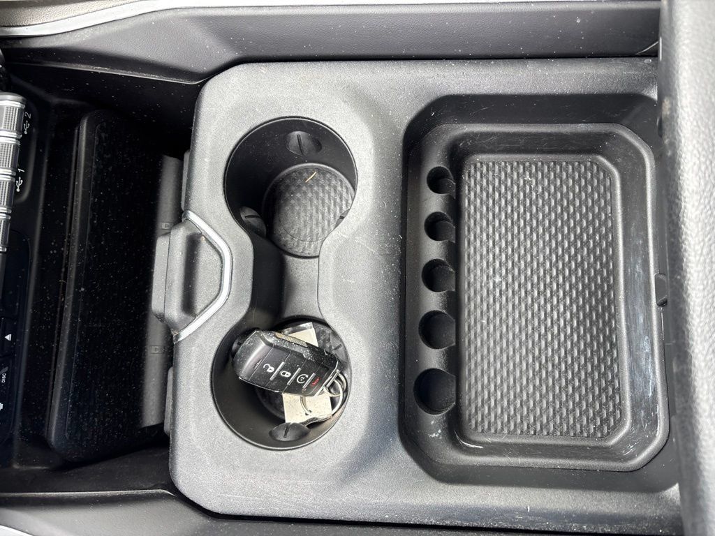 Used 2019 RAM 1500 Big Horn AWD/4WD image 18