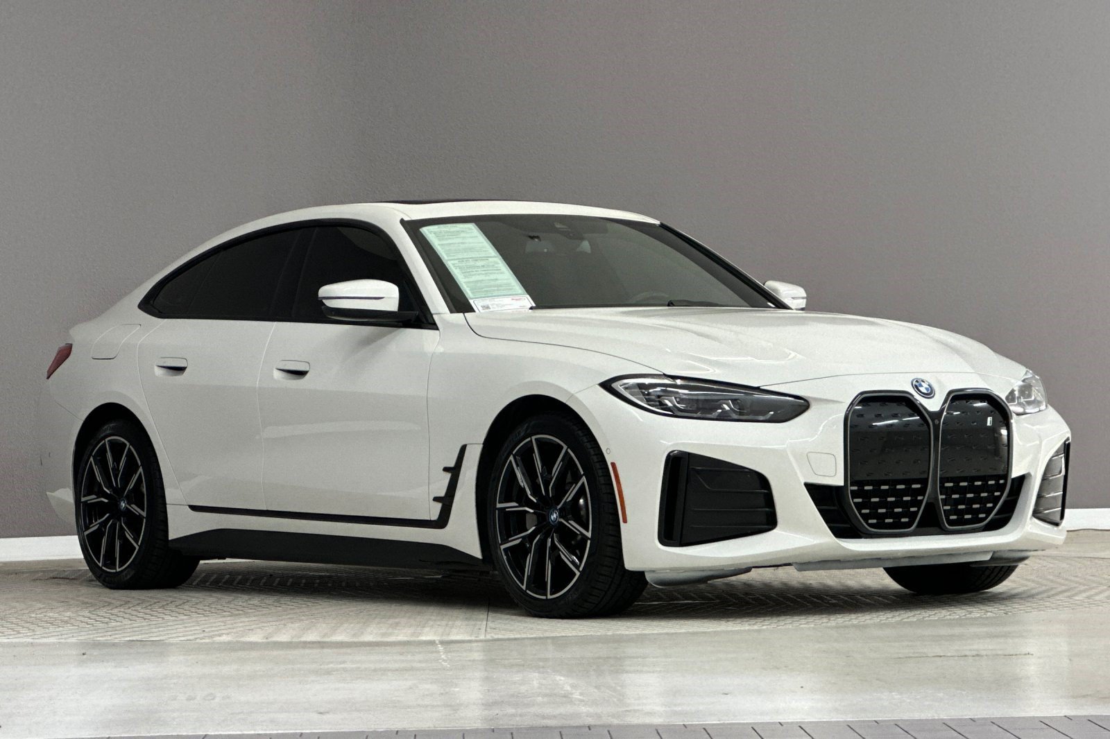 Used 2023 BMW i4 eDrive40 w/ M Sport Package RWD image 6