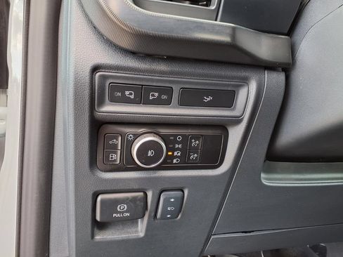Used 2024 Ford F150 Lariat w/ Equipment Group 502A High AWD/4WD image 27