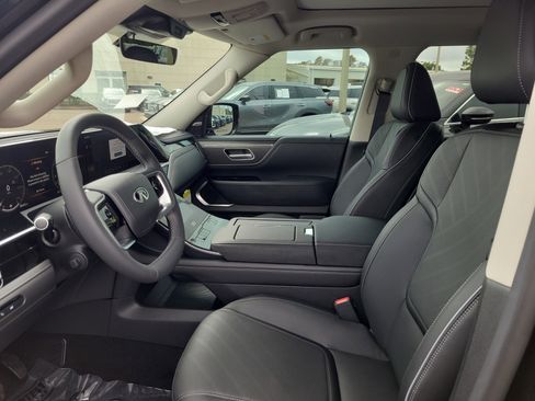 New 2026 INFINITI QX80 Luxe image 19