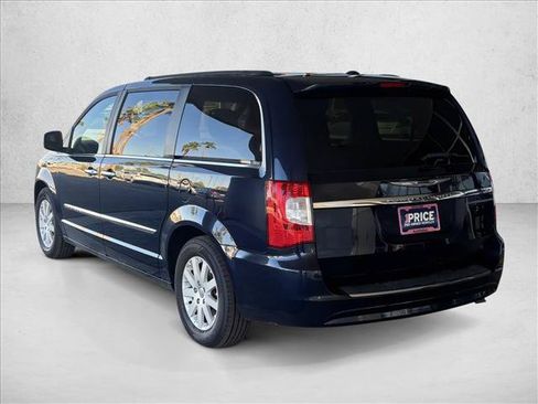 Used 2012 Chrysler Town & Country Touring-L w/ Entertainment Group #2 FWD image 3