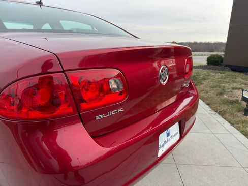 Used 2008 Buick Lucerne CXL w/ Luxury Package FWD image 32