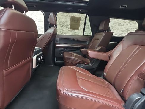 Used 2024 Ford Expedition Limited AWD/4WD image 17