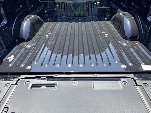 New 2025 Ford F150 Lariat w/ Equipment Group 502A High image 18