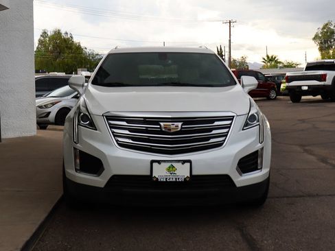 Used 2017 Cadillac XT5 FWD image 16