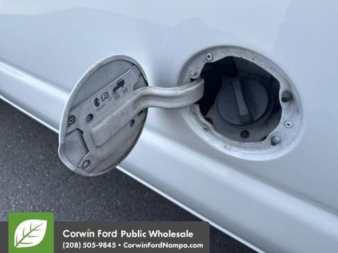 Used 2005 Ford E-250 and Econoline 250 image 11