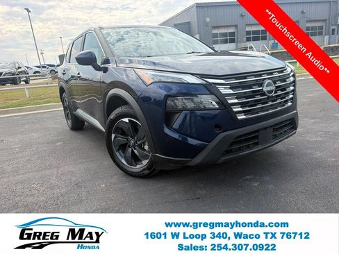 Used 2025 Nissan Rogue SV AWD/4WD image 1