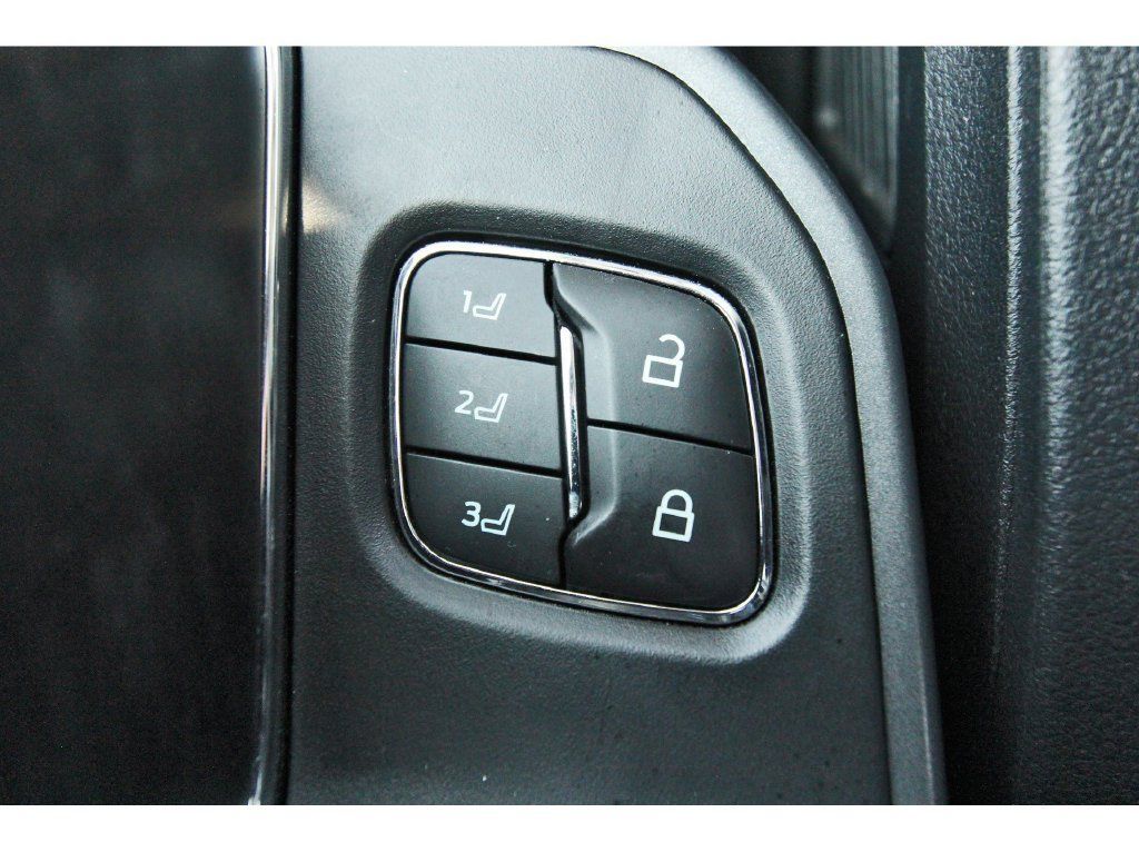 Used 2023 Ford F350 Lariat w/ Tow Technology Package AWD/4WD image 23