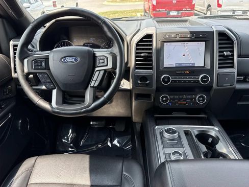 Used 2020 Ford Expedition XLT w/ Equipment Group 202A AWD/4WD image 8