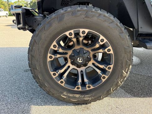 Used 2022 Jeep Wrangler Unlimited Sport AWD/4WD image 31
