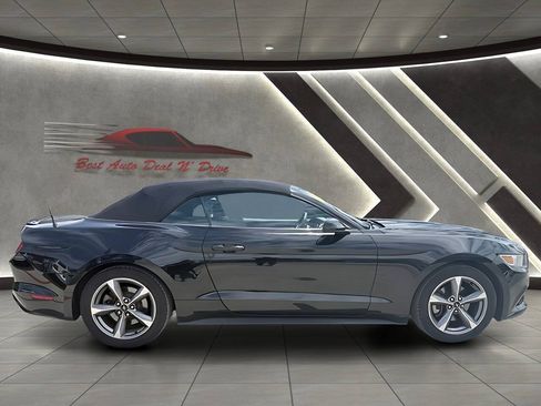 Used 2016 Ford Mustang Convertible w/ Equipment Group 051A RWD image 5