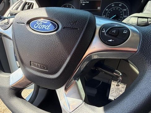 Used 2020 Ford Transit Connect XL FWD image 29
