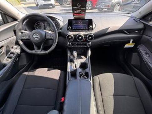 Certified 2025 Nissan Sentra S FWD image 15