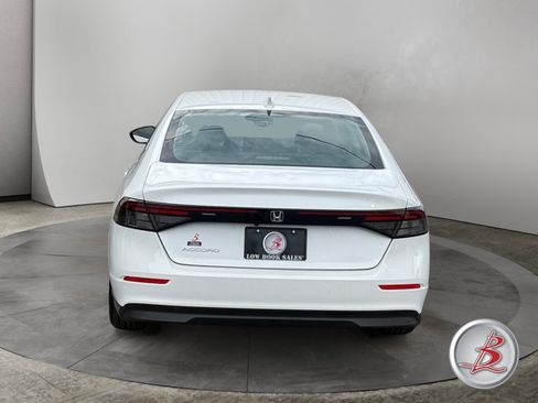 Used 2024 Honda Accord EX image 6