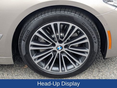 Used 2017 BMW 530i xDrive image 11