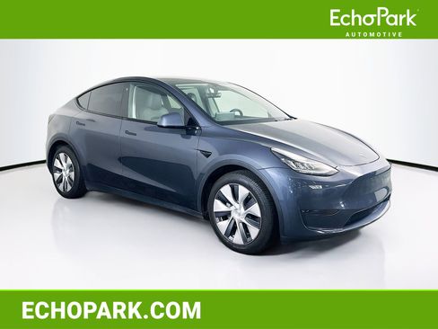 Used 2023 Tesla Model Y Long Range image 1