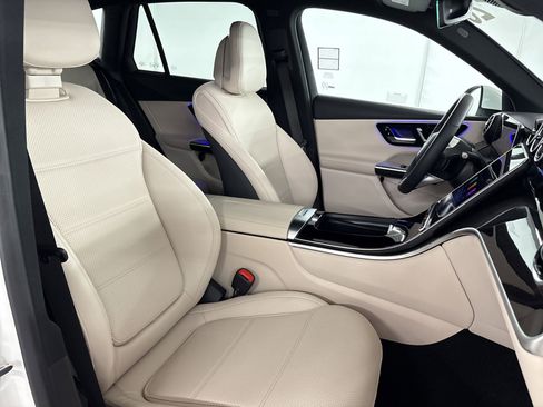 Certified 2026 Mercedes-Benz GLC 300 image 31