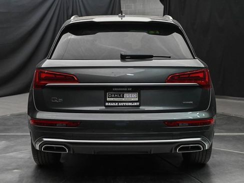 Used 2022 Audi Q5 e Premium w/ Convenience Package image 11