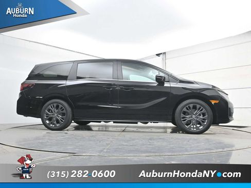 New 2026 Honda Odyssey Touring image 16