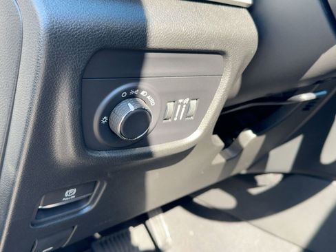 New 2025 Jeep Grand Cherokee Laredo X image 19