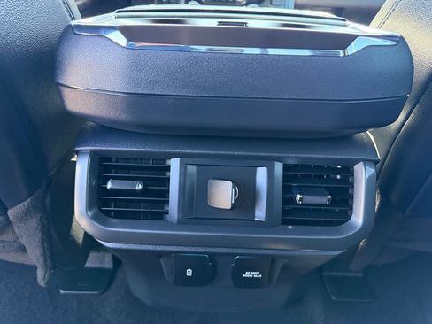 Used 2024 Ford F150 Lariat AWD/4WD image 20
