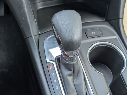 Used 2024 Chevrolet Equinox LT FWD image 20