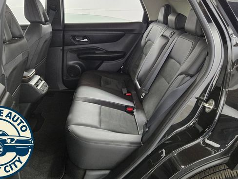 Used 2023 Nissan Ariya AWD image 26