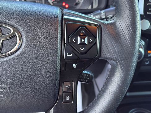Used 2022 Toyota 4Runner TRD Pro AWD/4WD image 10