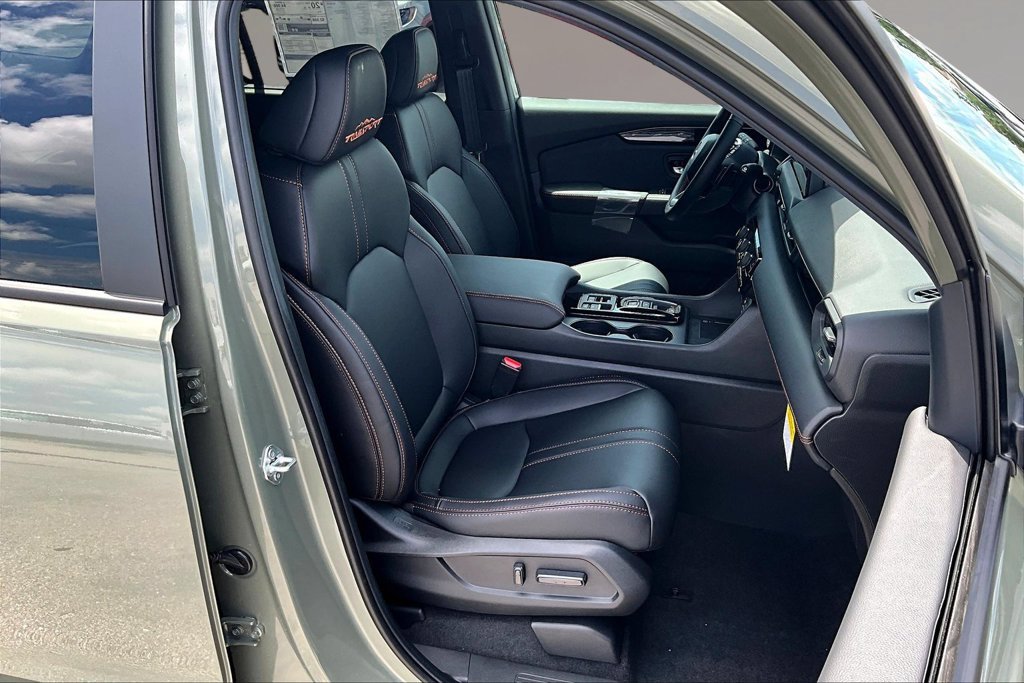 New 2026 Honda Pilot TrailSport image 10