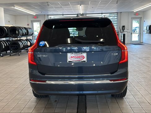 Used 2025 Volvo XC90 T8 Plus w/ Protection Package Premier AWD/4WD image 6