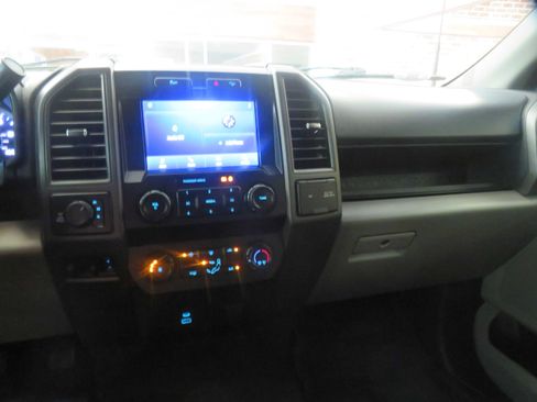 Used 2022 Ford F250 XL w/ STX Appearance Package AWD/4WD image 37