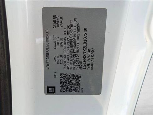 Used 2020 Chevrolet Camaro LT RWD image 22