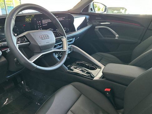 Certified 2025 Audi Q5 Premium Plus w/ Premium Plus image 10