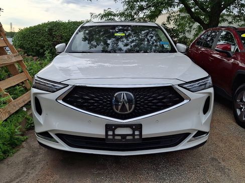 Used 2023 Acura MDX SH-AWD w/ Technology Package image 2