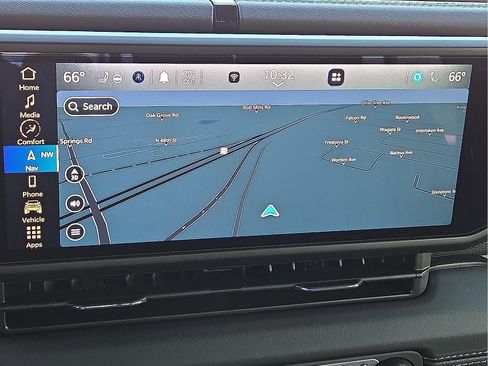 Used 2024 Jeep Gladiator Rubicon w/ Technology Group image 17