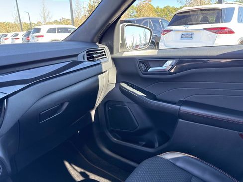 Used 2023 Ford Escape ST-Line Select image 24