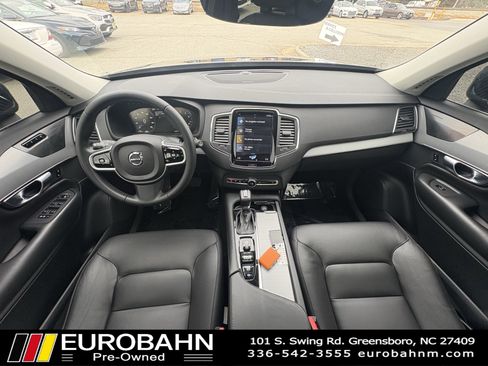 Used 2021 Volvo XC90 T5 Momentum w/ Protection Package Premier image 20