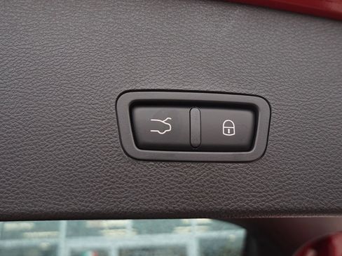 New 2024 Alfa Romeo Tonale Veloce image 11